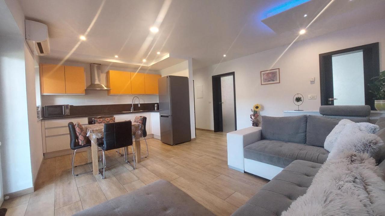 Istrian Lux Residence Koper Exterior foto